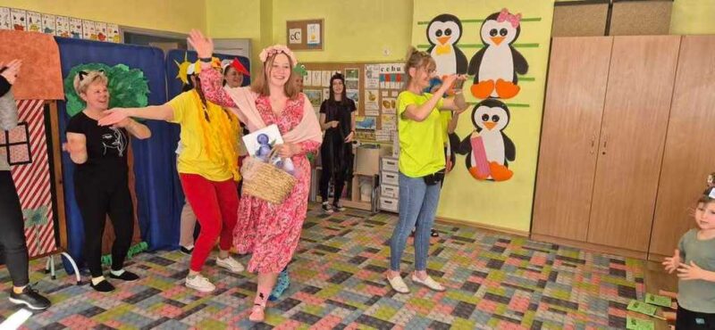 pierwszy dzien wiosny i kolorowa skarpetka 5